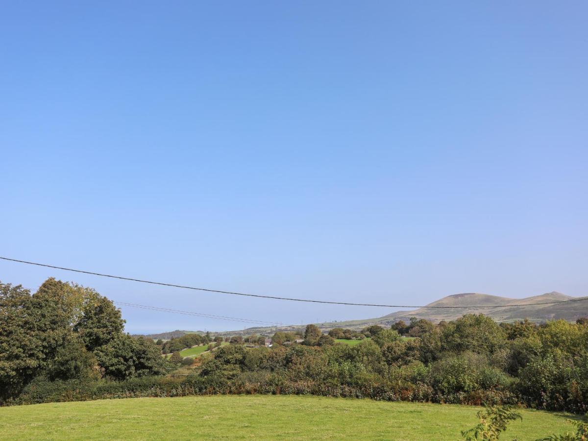 Bodfeurig Farm Cottage Bangor  Dış mekan fotoğraf